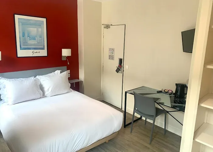 Hipotel Belgrand Edith Piaf Parigi